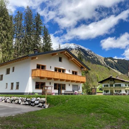 Appartement Bergfuier Holzgau Bagian luar foto
