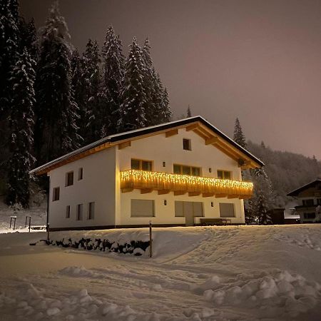 Appartement Bergfuier Holzgau Bagian luar foto