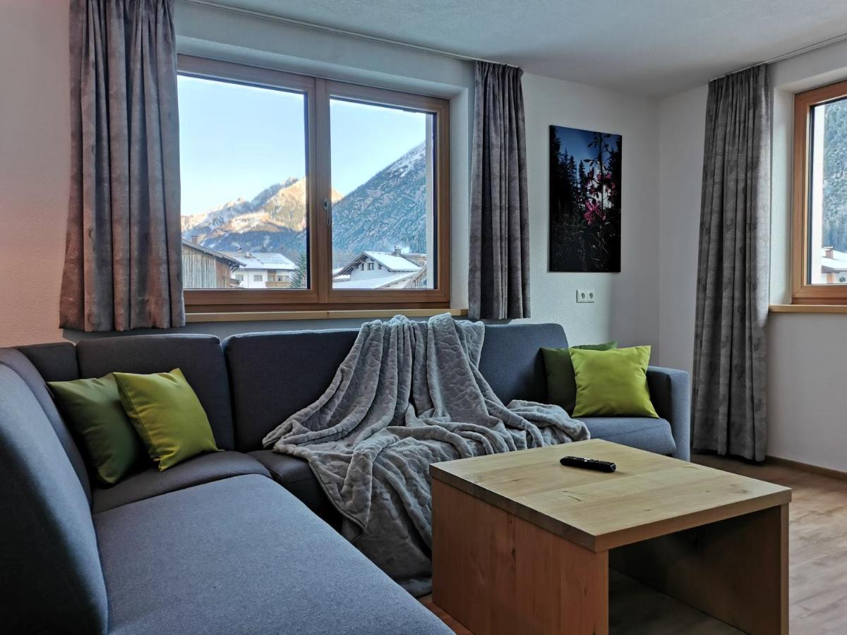 Appartement Bergfuier Holzgau Bagian luar foto