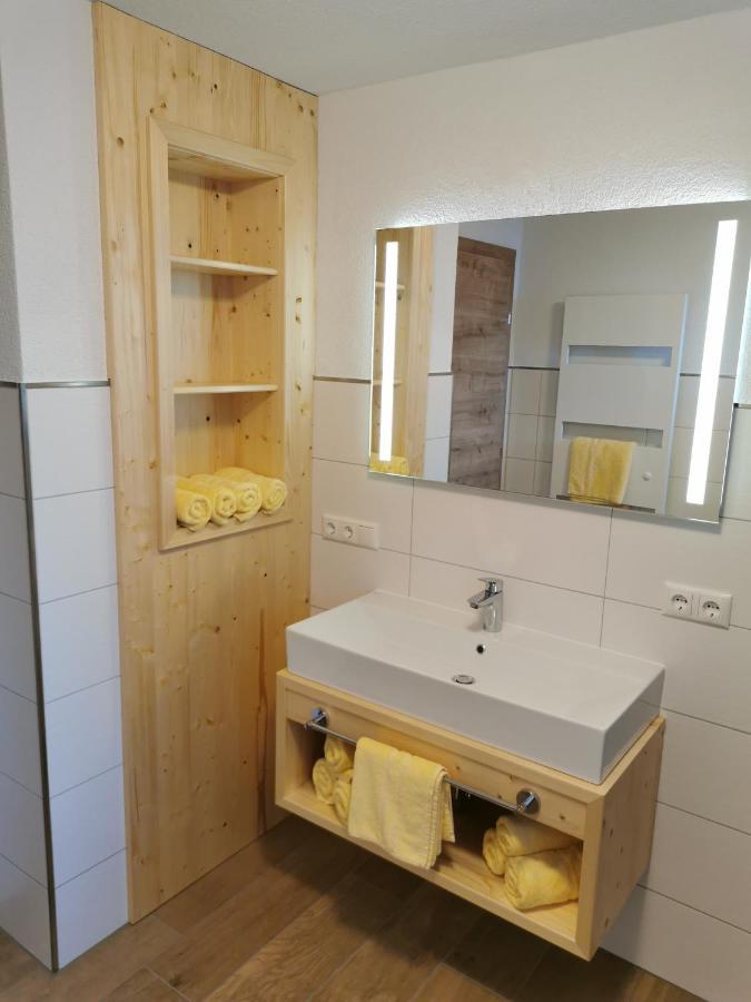 Appartement Bergfuier Holzgau Bagian luar foto